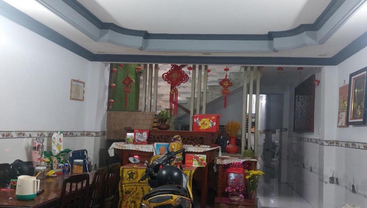 Bán nhà MT chợ Thạnh Xuân Q. 12, nở hậu, 97,1m2, giá giảm còn 7.x tỷ